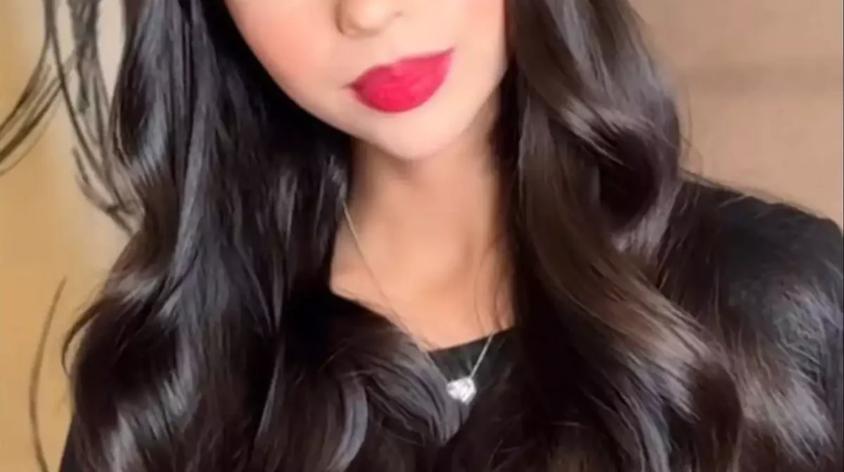 angela