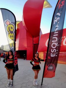 Party Mix 98.9FM en estadio caliente xolo girls